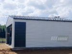 garaż blaszany z bramą segmentową BOXGARAGE